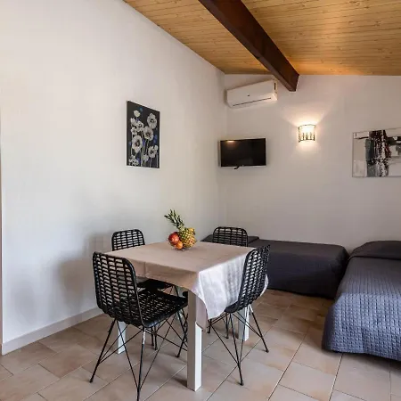 בית נופש San Antoine By Interhome LʼÎle-Rousse