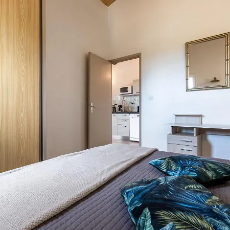 San Antoine By Interhome